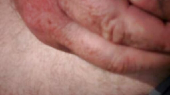 En smuk atlet afsluttede unge bæster med sperm. seksafilmas