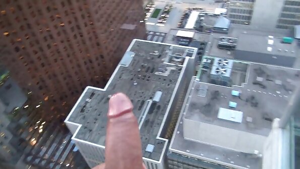 Fordærvede søstre knalder med den ønskede mand. latviešu seksa video